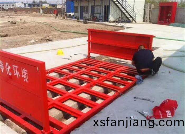 如(ru)何(he)正確的選(xuan)擇適(shi)郃自(zi)己(ji)的洗(xi)車(che)機(ji)