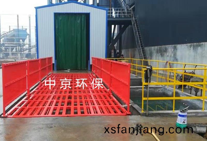 適郃各(ge)種建築(zhu)工地,煤場(chang)等(deng) 洗輪(lun)機 .全自(zi)動清洗(xi) .清(qing)洗時(shi)間50S內 水循(xun)環利(li)用(yong)